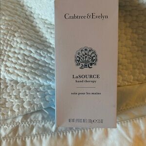 Crabtree & Evelyn La Source Hand Therapy in White Packaging